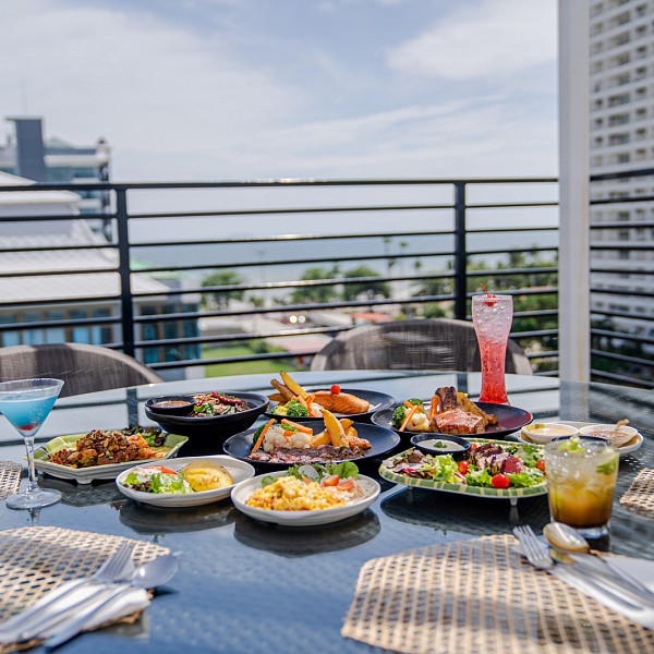 Skyline Tropics