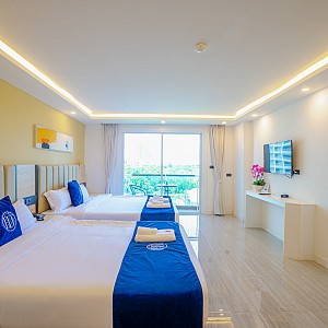 Deluxe Twin Room