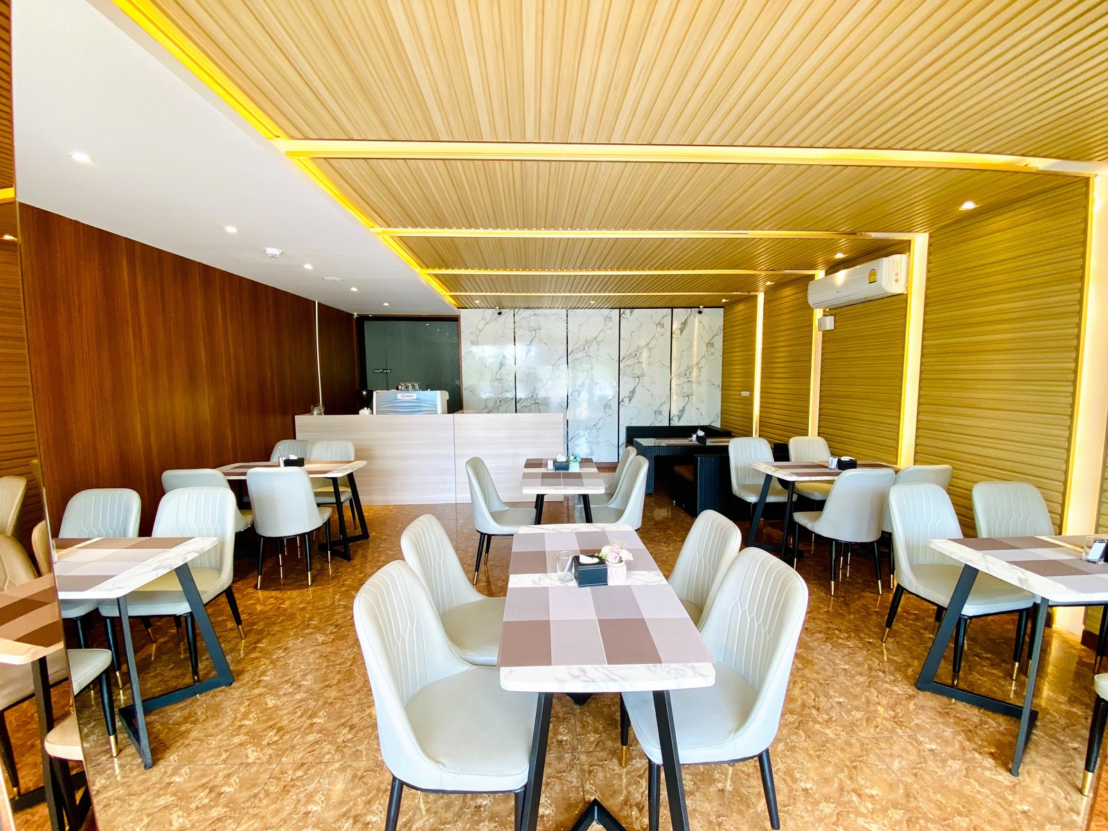 Skyline Tropics Cafe and Bistro