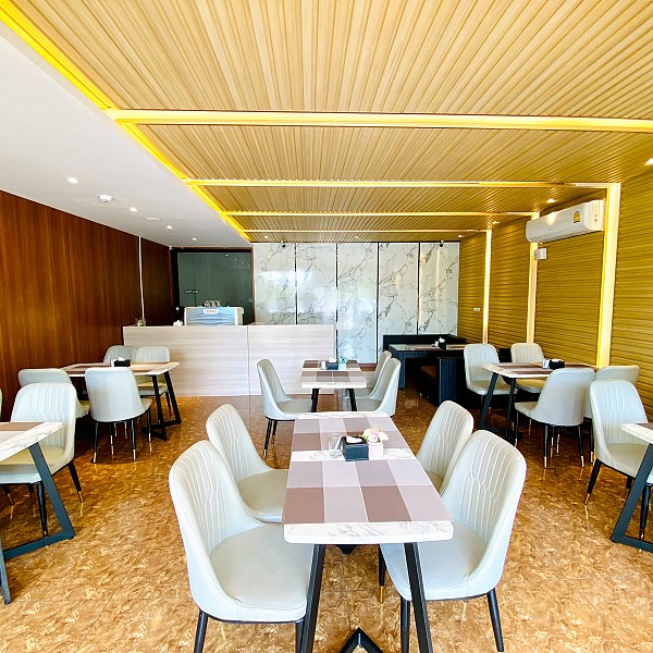 Skyline Tropics Cafe and Bistro