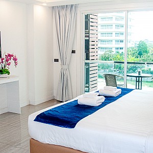 Deluxe Double/Twin Room