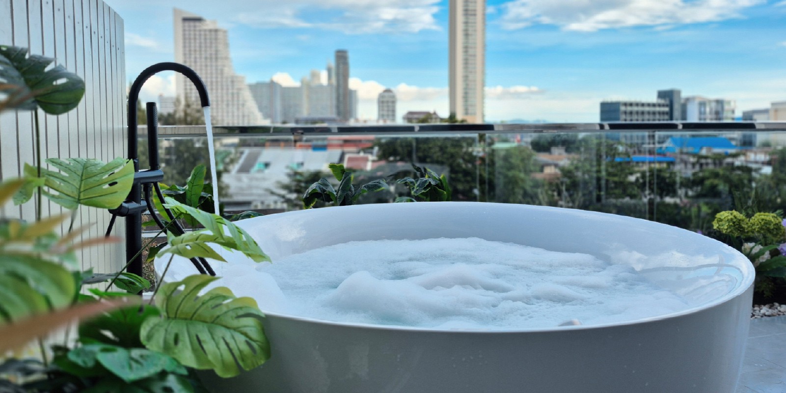 2 Bedroom Grand Tropical